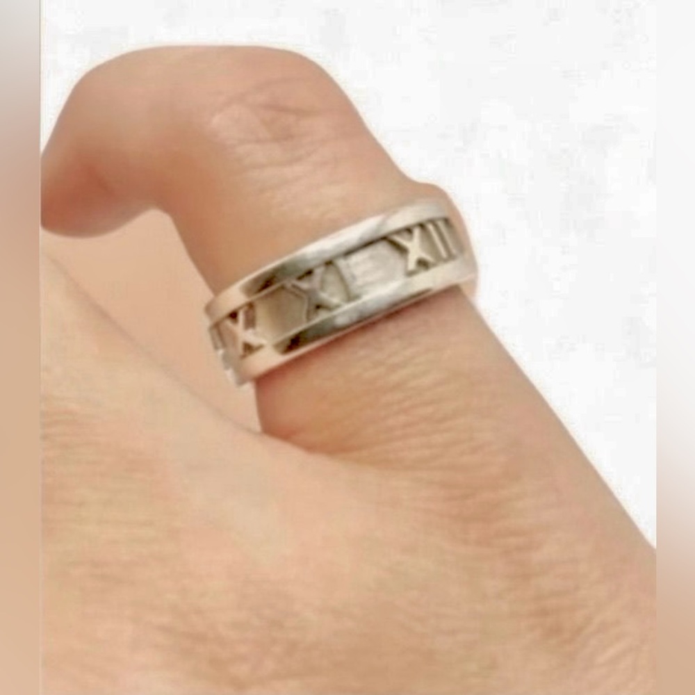 Tiffany & Co. Atlas Ring